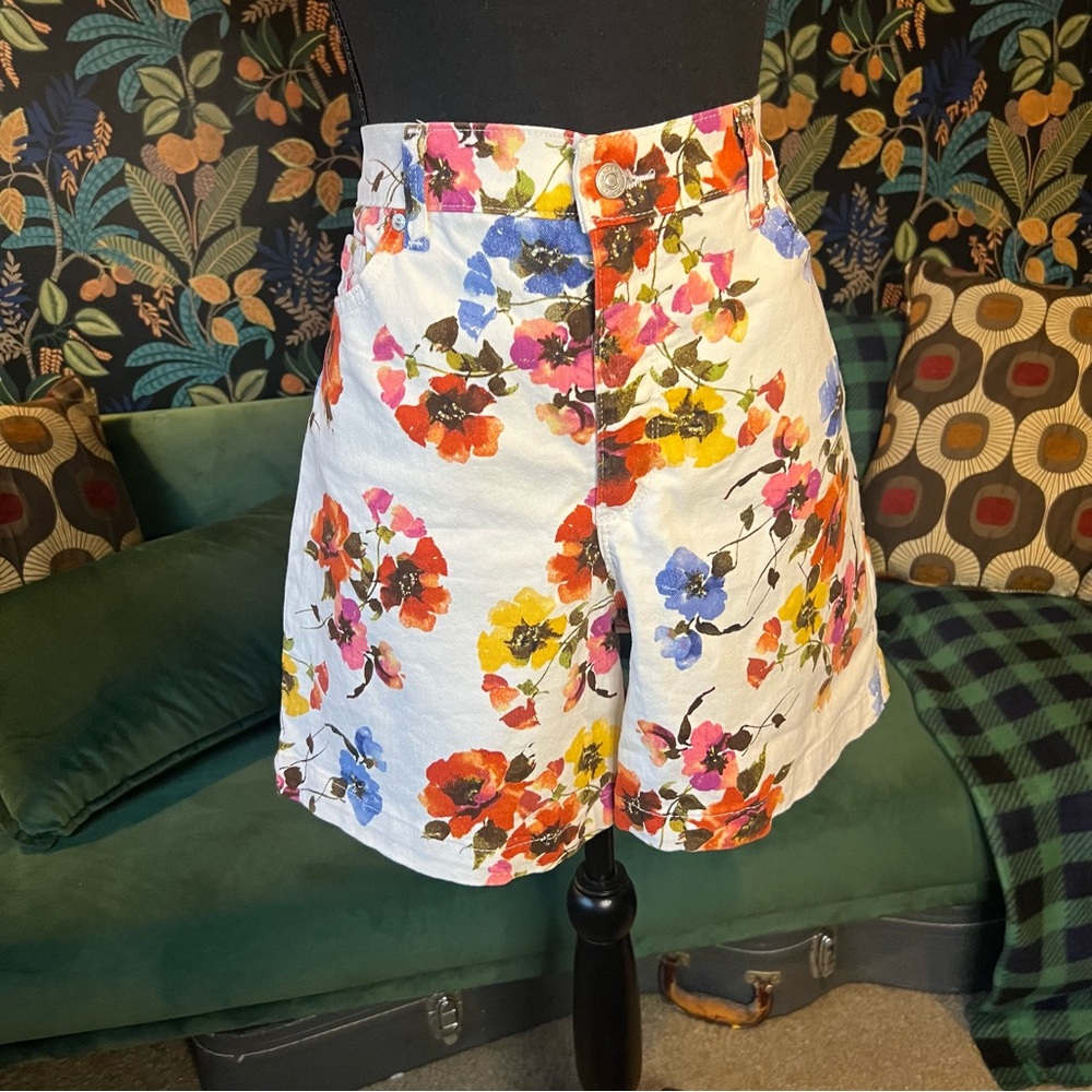 Gloria Vanderbilt High Rise Denim Shorts Floral